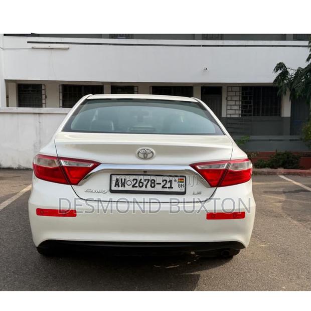 Toyota Camry LE 4dr Sedan (2.5L 4cyl 6A) 2015 White