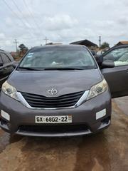 Toyota Sienna LE 8 Passenger 2012 Gray for sale