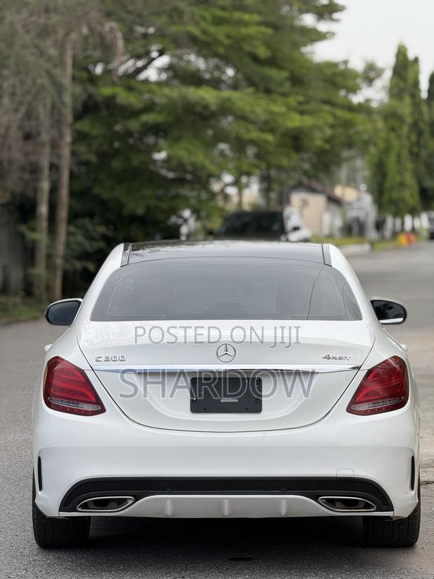 Mercedes-Benz C300 Sport 4Matic Sedan AWD (2.0L 4cyll 7A) 2016 White