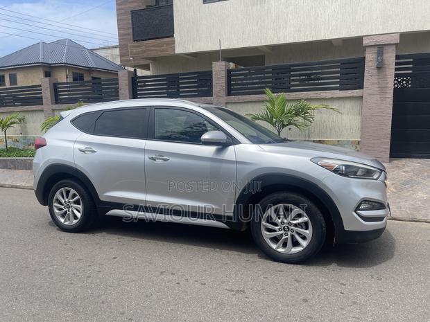 Hyundai Tucson SEL AWD 2018 Silver