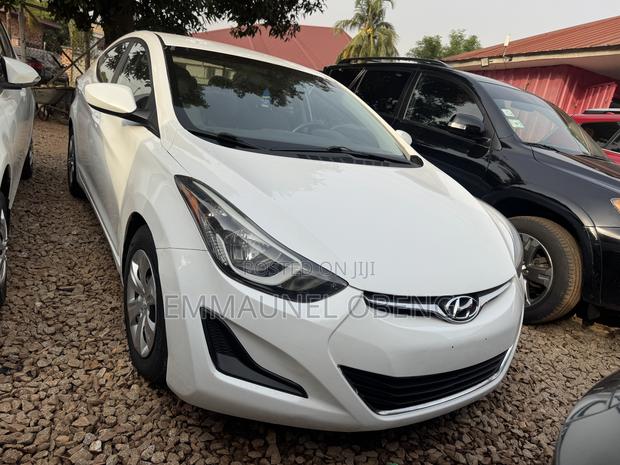 Hyundai Elantra 2016 White