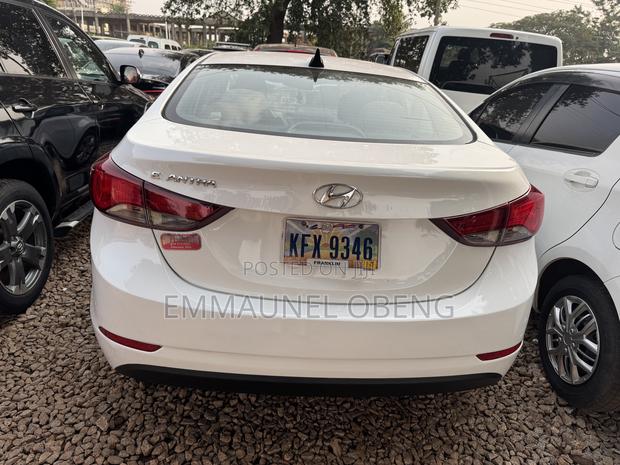 Hyundai Elantra 2016 White