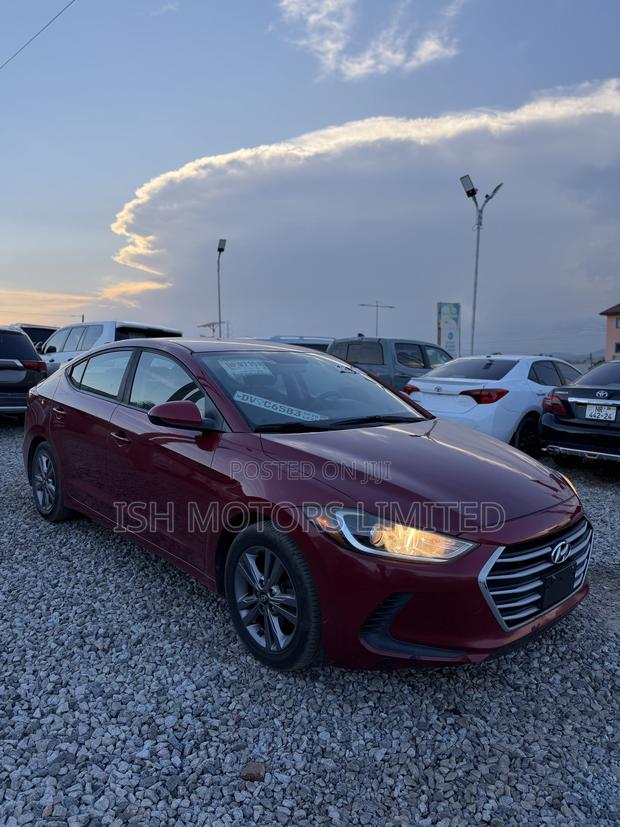 Hyundai Elantra ECO Sedan FWD (1.4L 4cyl 7A) 2017 Red