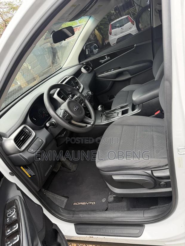 Kia Sorento 2017 White