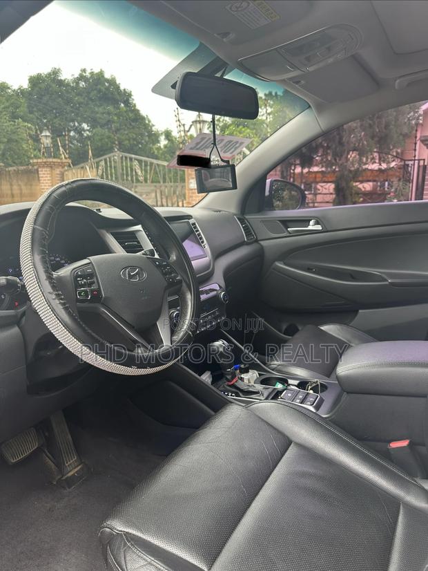 Hyundai Tucson 2016 White