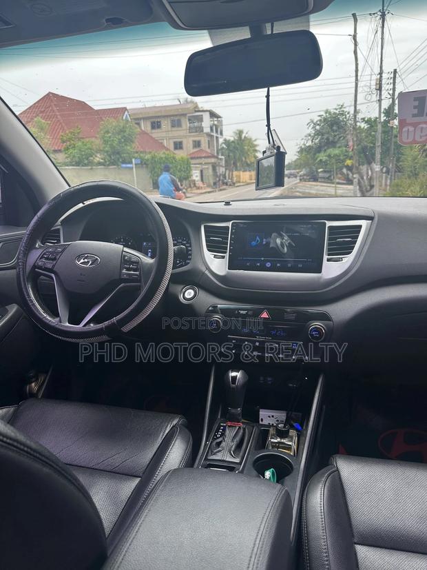 Hyundai Tucson 2016 White