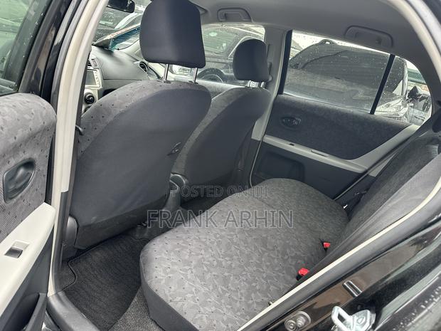 Toyota Vitz 2010 Black