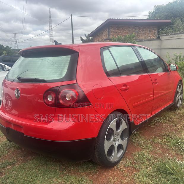 Volkswagen Golf GTI 2009 Red