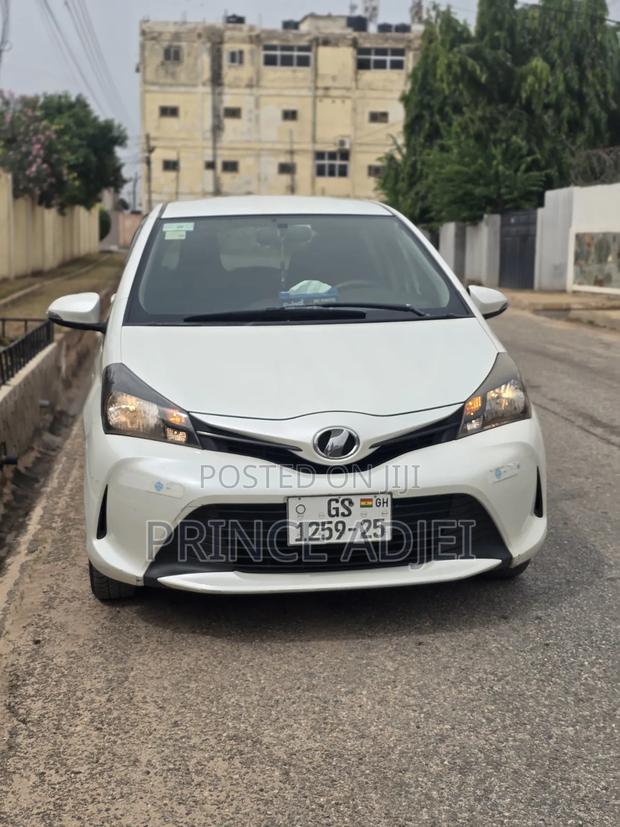 Toyota Vitz 1.3 FWD 5dr 2016 White