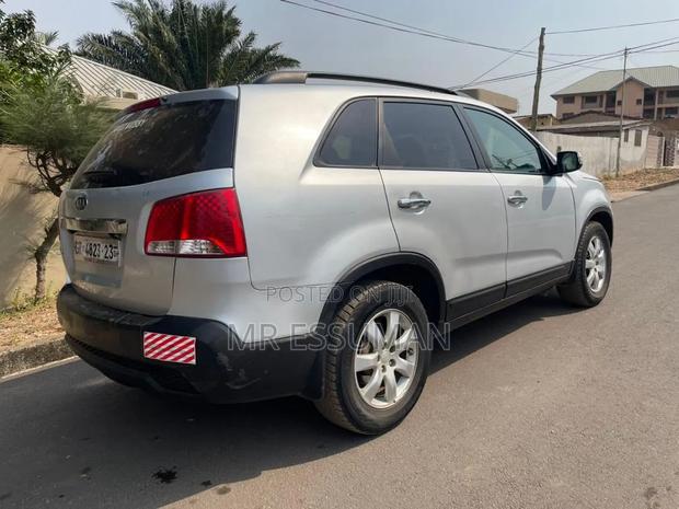 Kia Sorento LX 2013 Gray