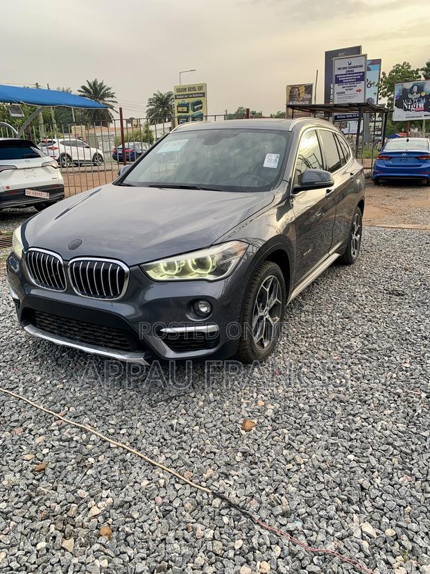 BMW X1 xDrive28i AWD 2017 Gray
