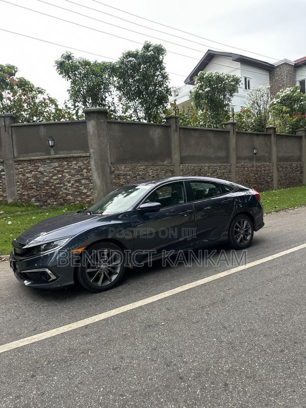Honda Civic EX Sedan 2019 Gray