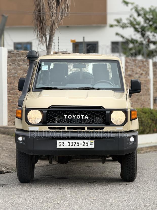 Toyota Land Cruiser 79 Series 2024 Ivory