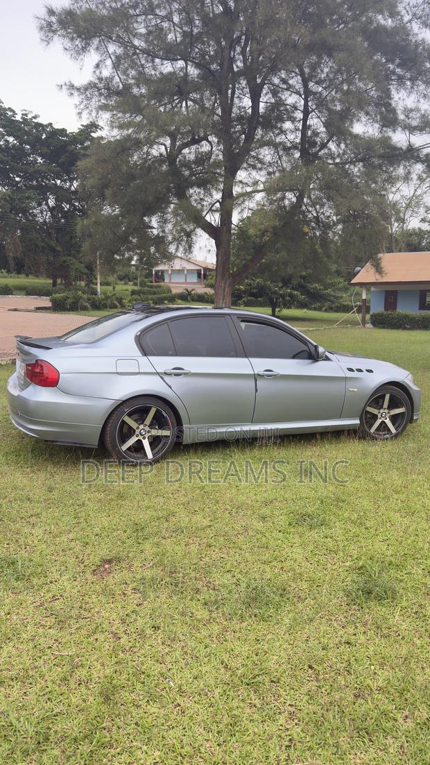 BMW 328i 2010 Blue