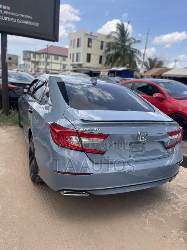 Honda Accord Sport (1.5L 4cyl Turbo CVT) 2019 Gray