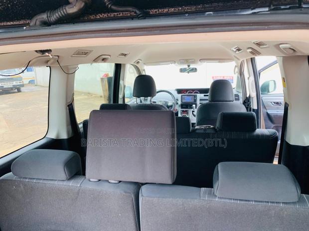 Toyota Voxy 2013 Black