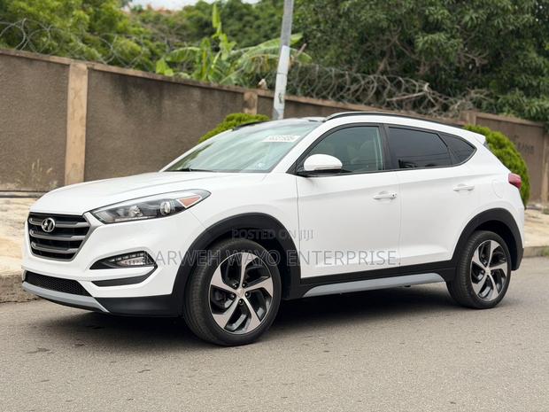 Hyundai Tucson 2019 White
