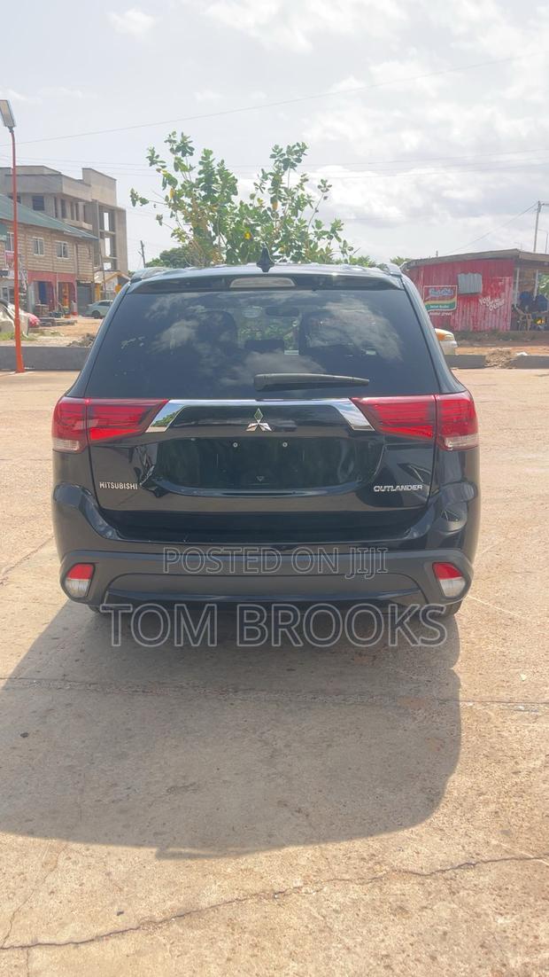 Mitsubishi Outlander 2018 Black