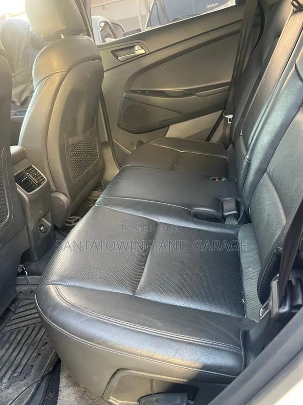 Hyundai Tucson Limited FWD 2019 White