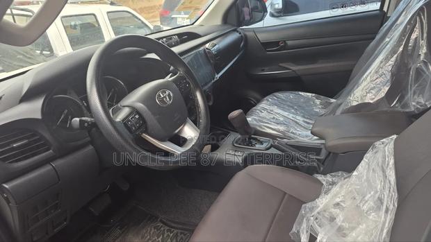 Toyota Land Cruiser 4.5 V8 TD 2019 White