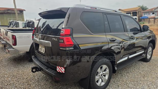 Toyota Land Cruiser Prado 3.0 190hp 2018 Burgundy