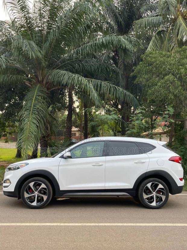 Hyundai Tucson 2016 White