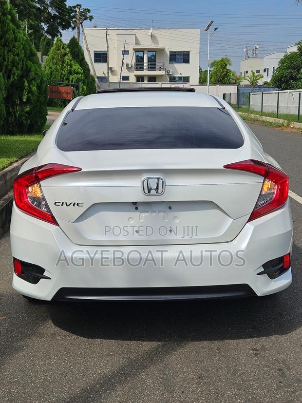 Honda Civic EX Sedan 2018 White