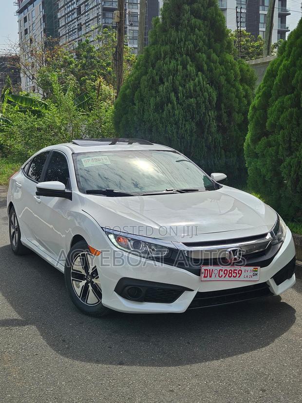 Honda Civic EX Sedan 2018 White