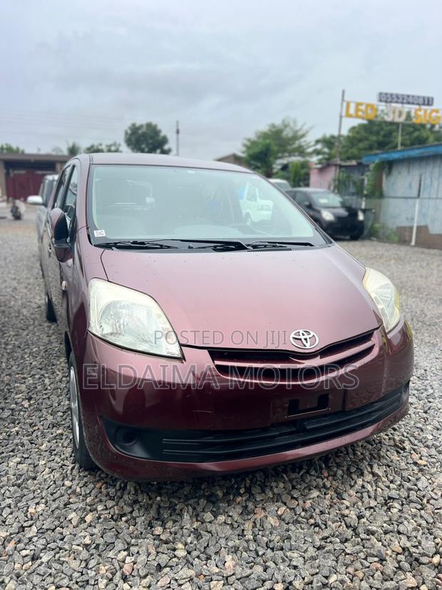 Toyota Passo Sette 1.5 AWD 2012 Brown
