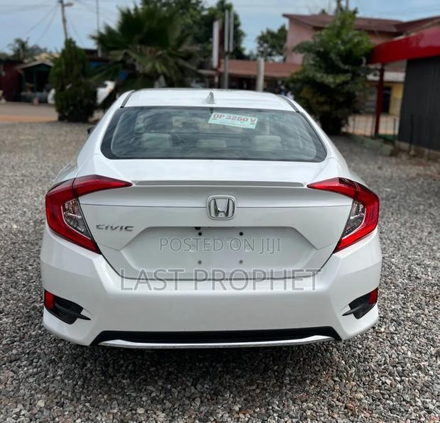 Honda Civic EX Sedan 2019 White