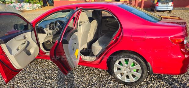 Toyota Corolla LE 4dr Sedan (1.8L 4cyl 4A) 2013 Red