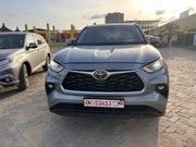 Toyota Highlander XLE 2022 Blue for sale
