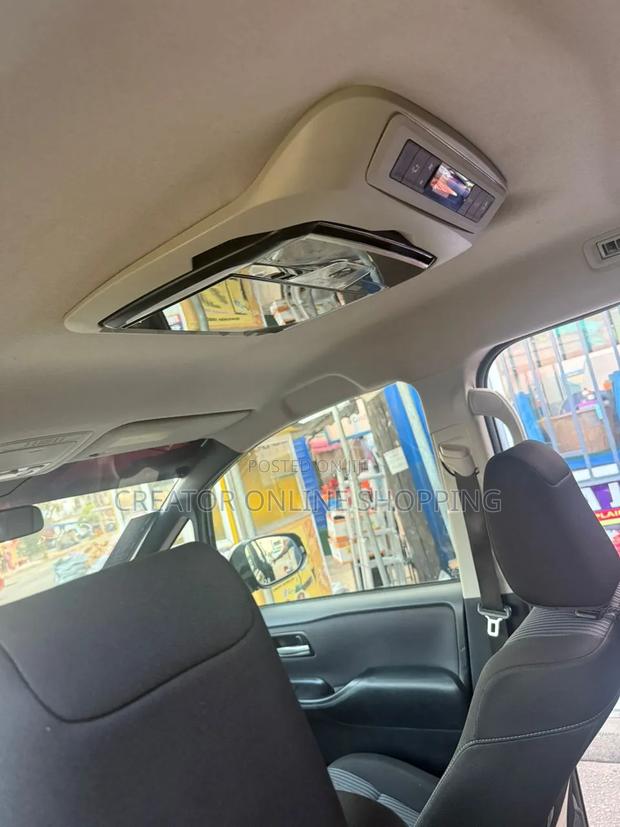 Toyota Voxy SV Premium 2014 Black