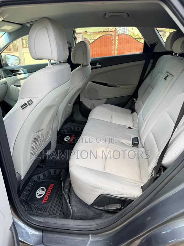 Hyundai Tucson 2018 Gray