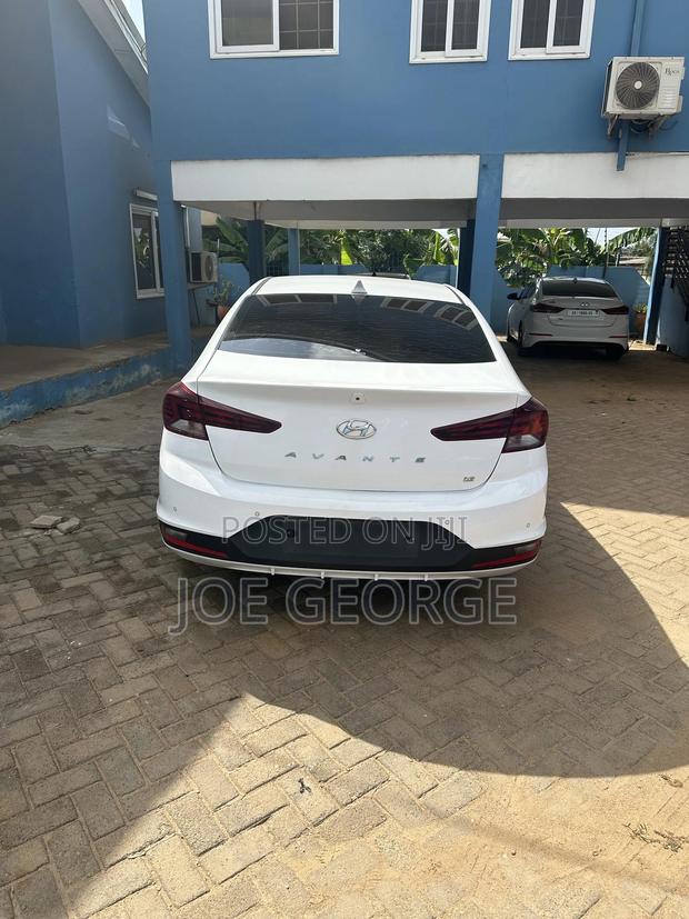 Hyundai Avante 2019 White
