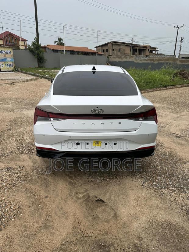 Hyundai Avante 2023 White