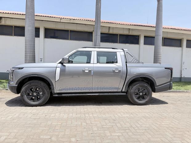 New Nissan Z9 2.3T Diesel 4WD 2025 Gray