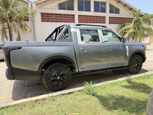 New Nissan Z9 2.3T Diesel 4WD 2025 Gray