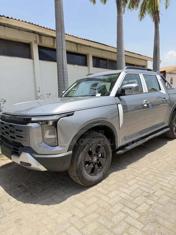 New Nissan Z9 2.3T Diesel 4WD 2025 Gray