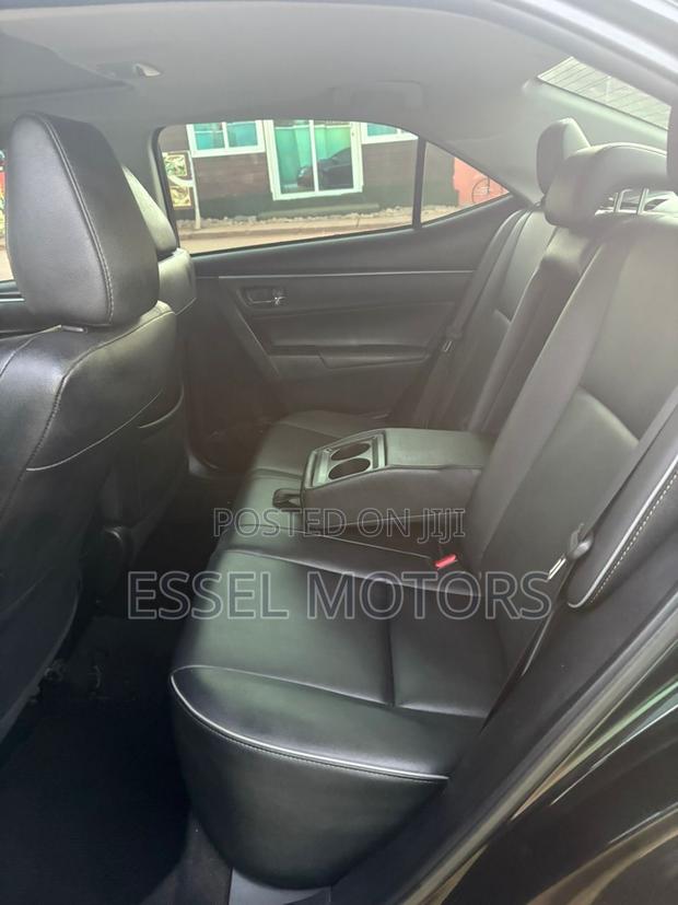 Toyota Corolla S w/Special Edition Pkg (1.8L 4cyl CVT) 2016 Black