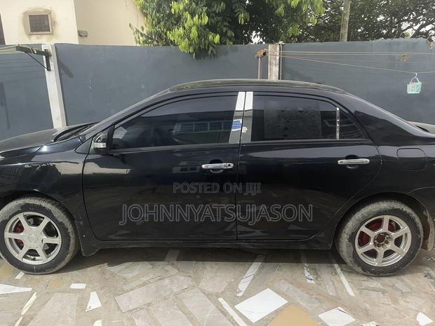 Toyota Corolla LE 4dr Sedan (1.8L 4cyl 4A) 2010 Black