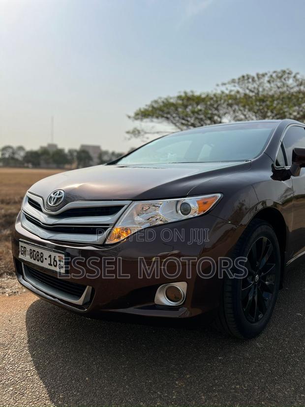Toyota Venza AWD 2012 Brown
