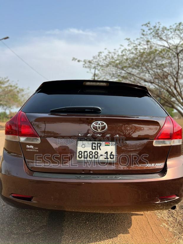 Toyota Venza AWD 2012 Brown