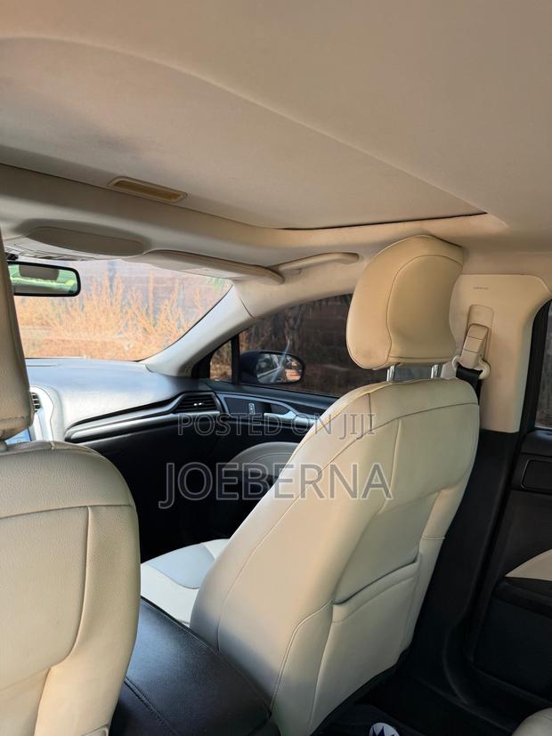 Ford Fusion Titanium FWD 2018 Black