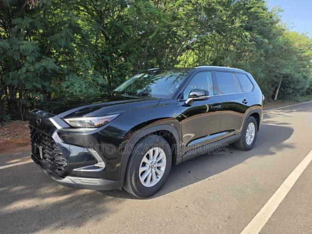 Toyota Grand Highlander XLE AWD 2024 Black