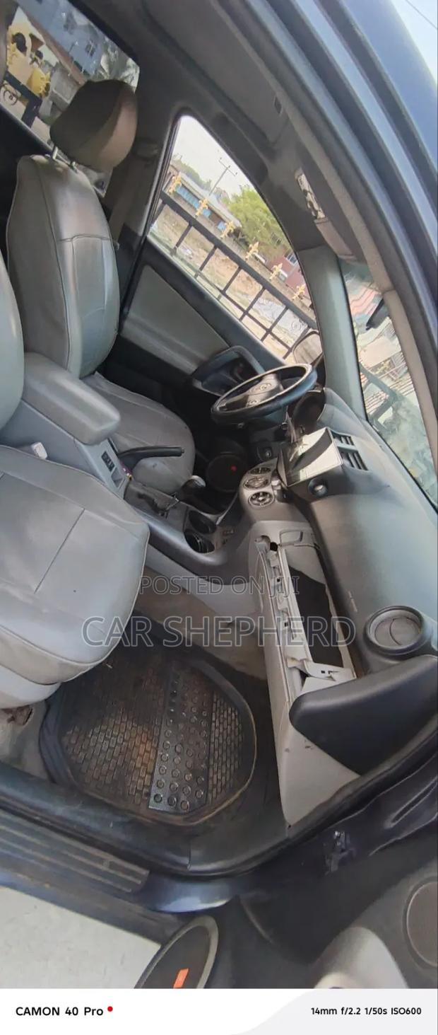 Toyota RAV4 2.5 Limited 2010 Blue