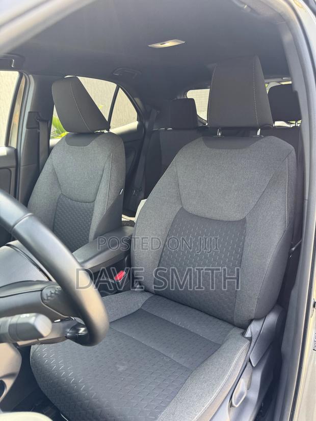 Toyota Yaris Cross 2025 Gold