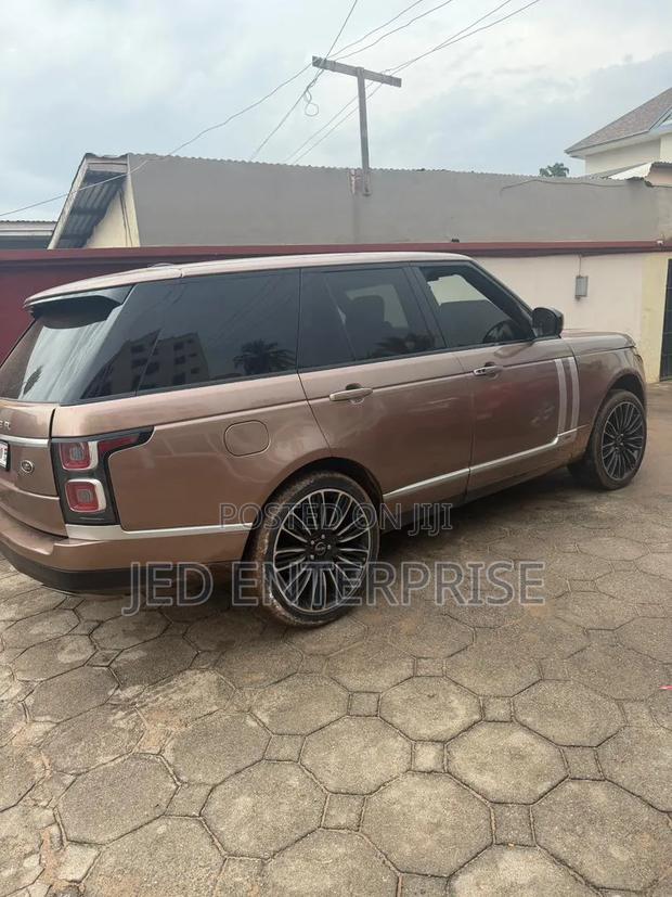 Land Rover Range Rover 5.0L Supercharged Autobiography 2015 Gold