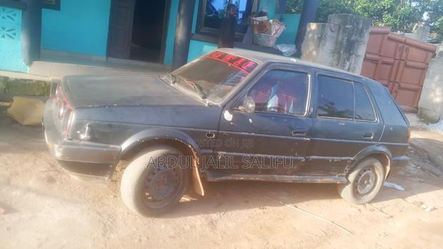 Volkswagen Golf 2000 Black