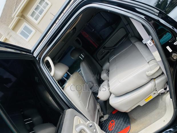 Toyota Sequoia Limited 4dr SUV 4WD (4.7L 8cyl 4A) 2002 Black